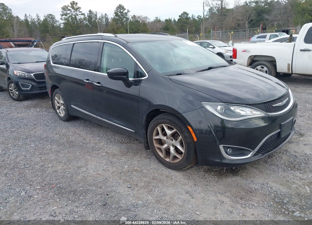 2017 CHRYSLER PACIFICA TOURING-L PLUS VIN: 2C4RC1EG2HR635846
