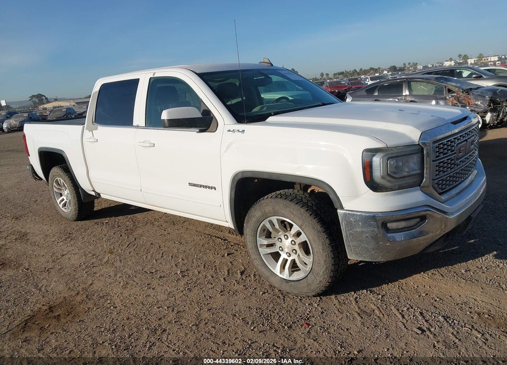 2018 GMC SIERRA 1500 SLE VIN: 3GTU2MEC3JG443083