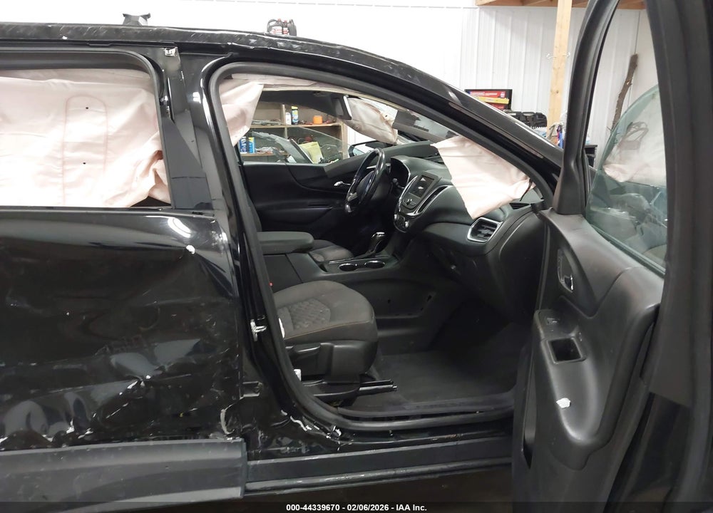 2019 CHEVROLET EQUINOX LT VIN: 3GNAXUEV1KL119877