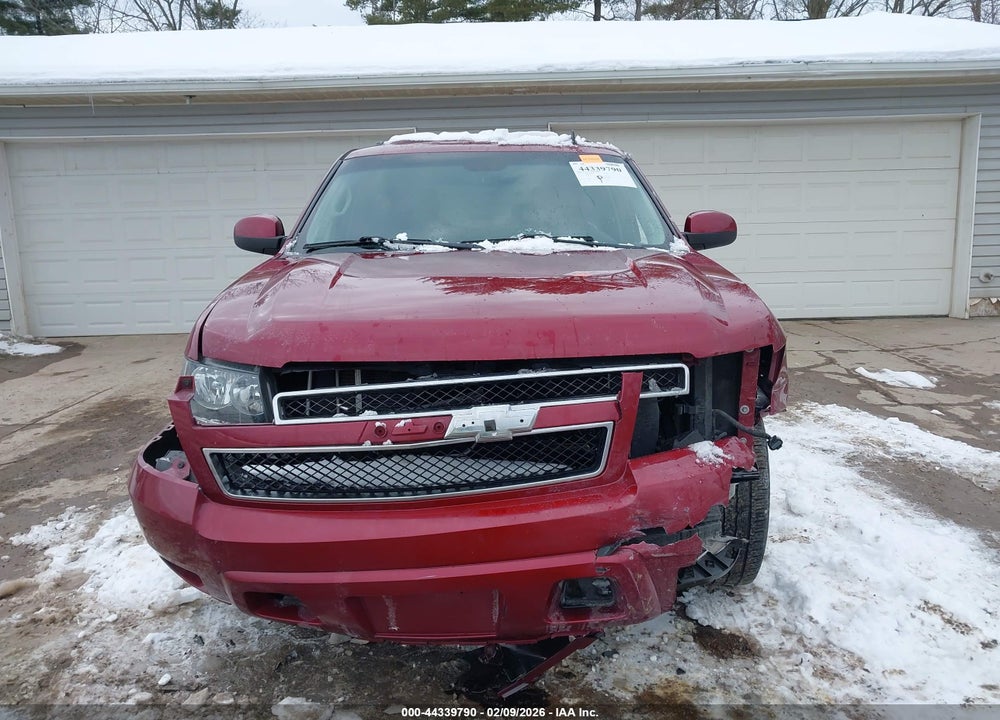 2011 CHEVROLET TAHOE LT VIN: 1GNSKBE08BR286757
