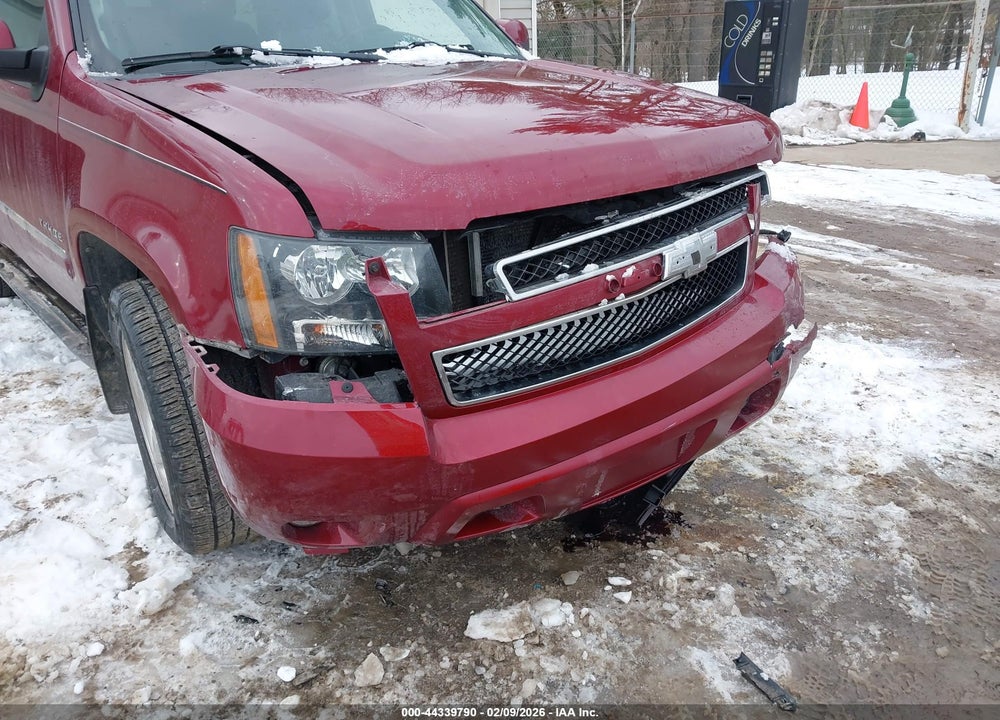 2011 CHEVROLET TAHOE LT VIN: 1GNSKBE08BR286757