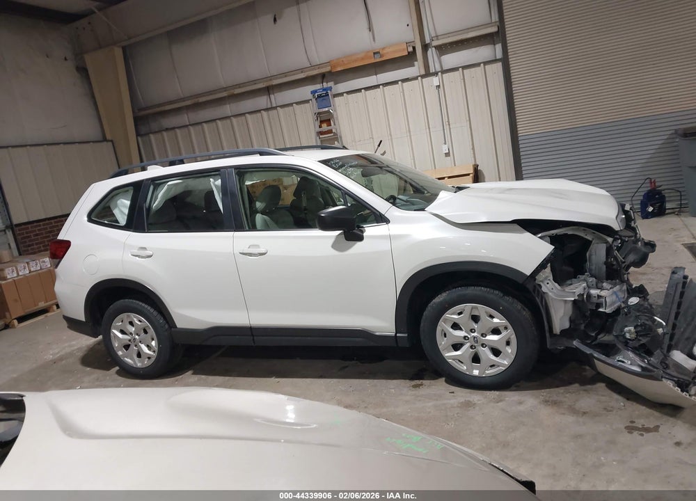 2021 SUBARU FORESTER VIN: JF2SKADC5MH533290