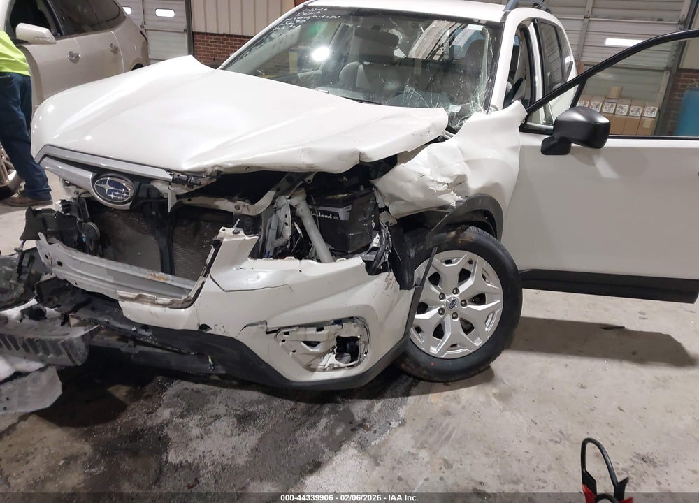 2021 SUBARU FORESTER VIN: JF2SKADC5MH533290