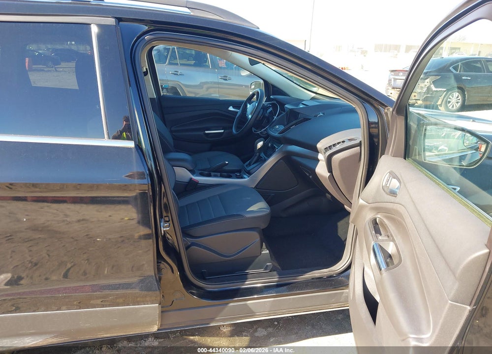 2016 FORD ESCAPE SE VIN: 1FMCU9G99GUB50259