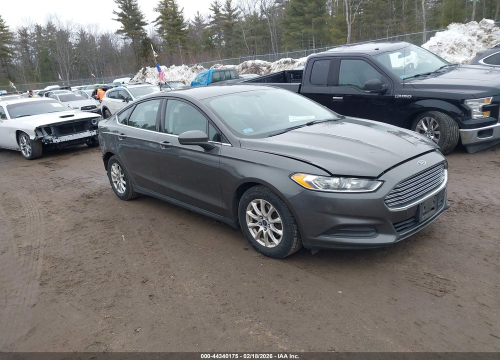 2015 FORD FUSION S VIN: 3FA6P0G77FR286923