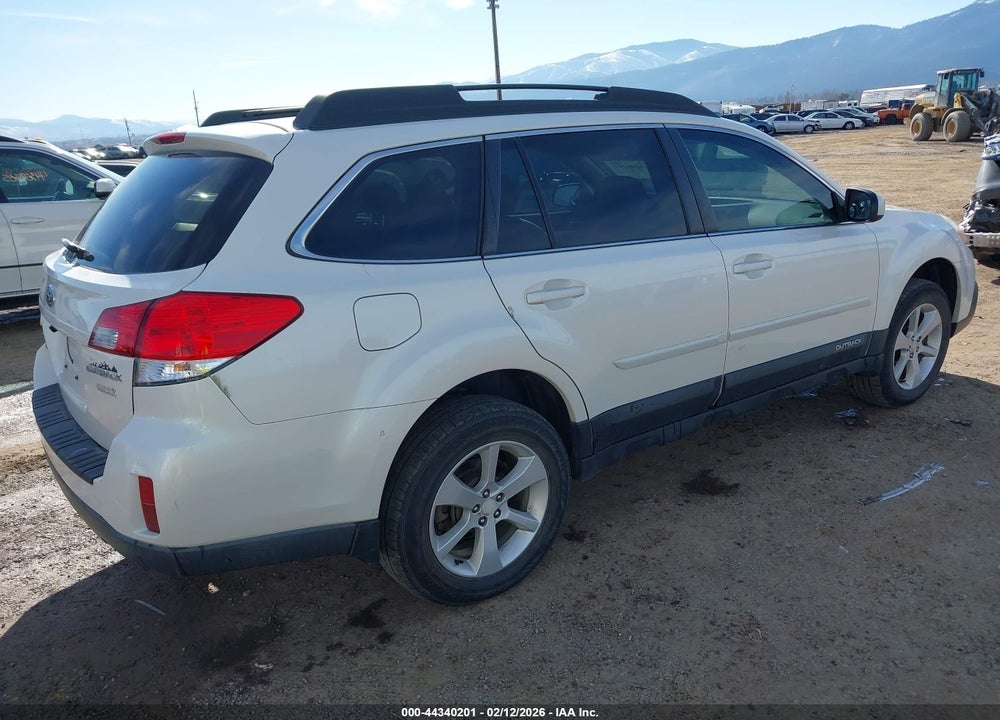 2013 SUBARU OUTBACK 2.5I PREMIUM VIN: 4S4BRBCC3D3282361
