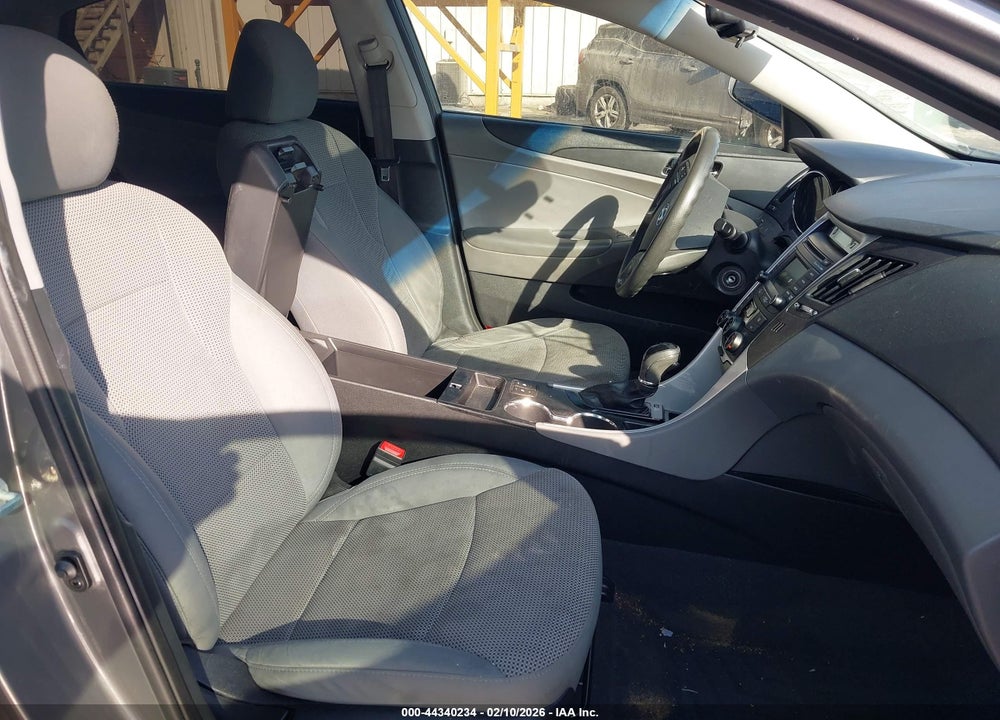 2014 HYUNDAI SONATA GLS VIN: 5NPEB4AC6EH857174