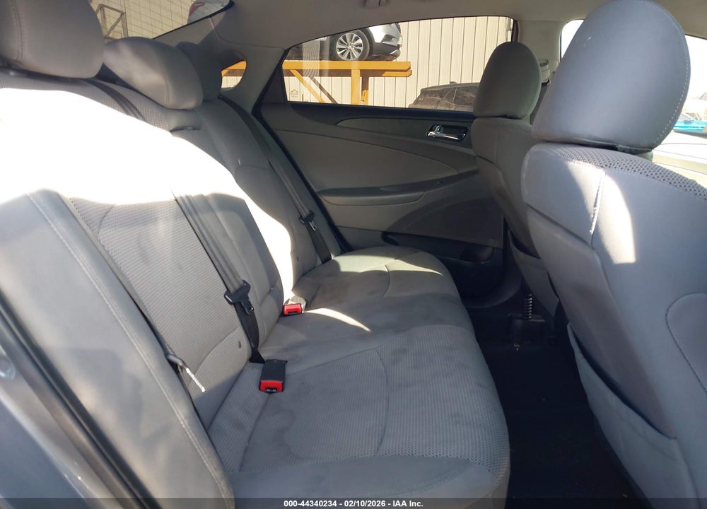 2014 HYUNDAI SONATA GLS VIN: 5NPEB4AC6EH857174