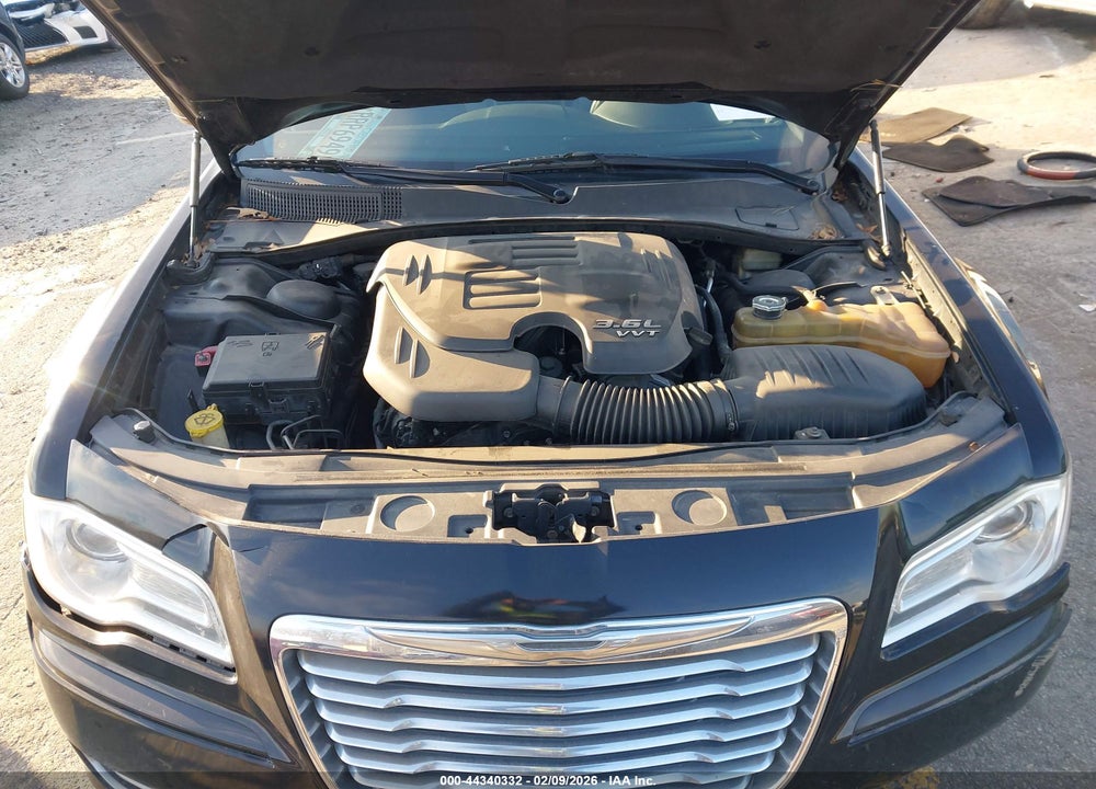 2013 CHRYSLER 300 MOTOWN VIN: 2C3CCAAG4DH574984