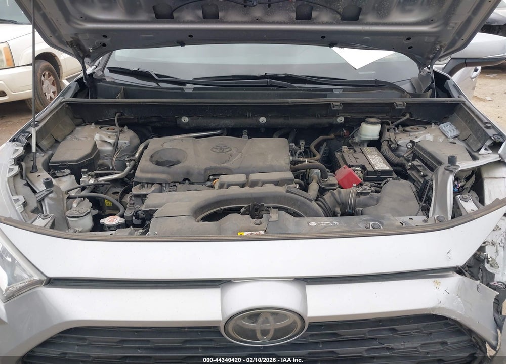 2019 TOYOTA RAV4 XLE VIN: 2T3W1RFV6KW018466