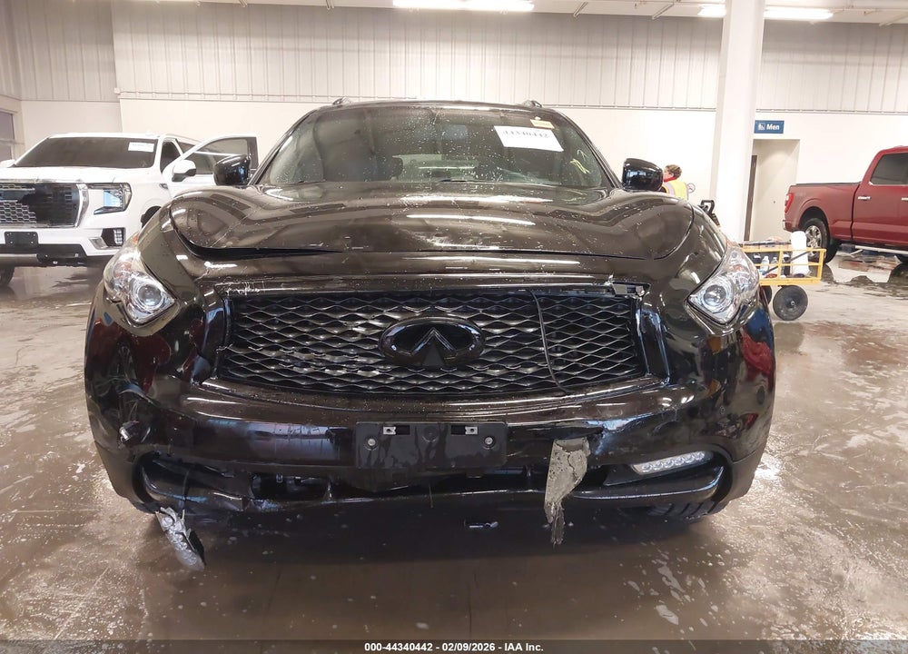 2017 INFINITI QX70 VIN: JN8CS1MW9HM416598