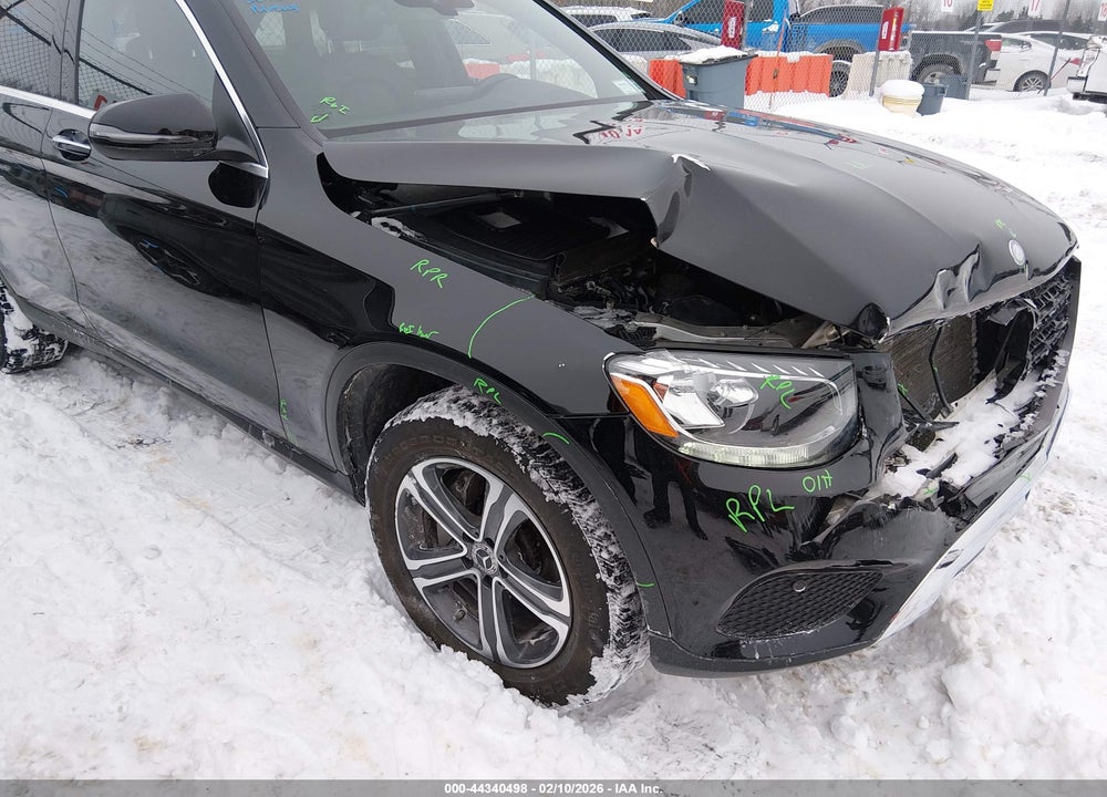 2017 MERCEDES-BENZ GLC 300 4MATIC VIN: WDC0G4KB6HF235104