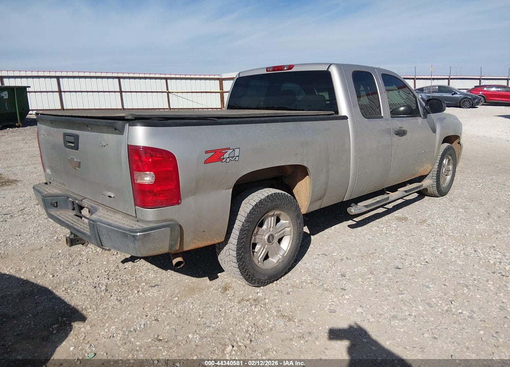 2008 CHEVROLET SILVERADO 1500 LT1 VIN: 2GCEK19J281222685