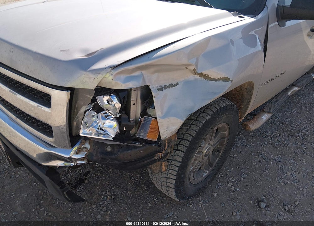 2008 CHEVROLET SILVERADO 1500 LT1 VIN: 2GCEK19J281222685