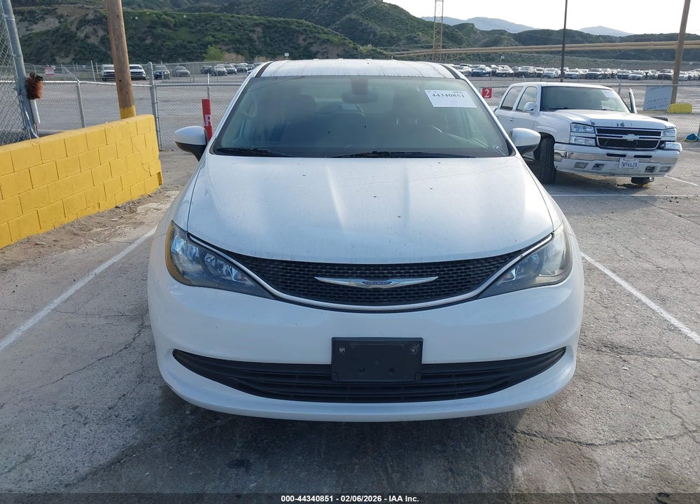 2017 CHRYSLER PACIFICA TOURING VIN: 2C4RC1DG1HR522147