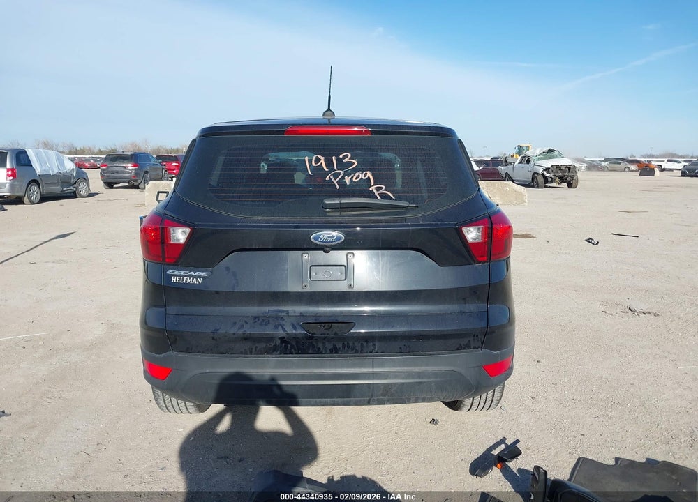 2019 FORD ESCAPE S VIN: 1FMCU0F70KUA34341
