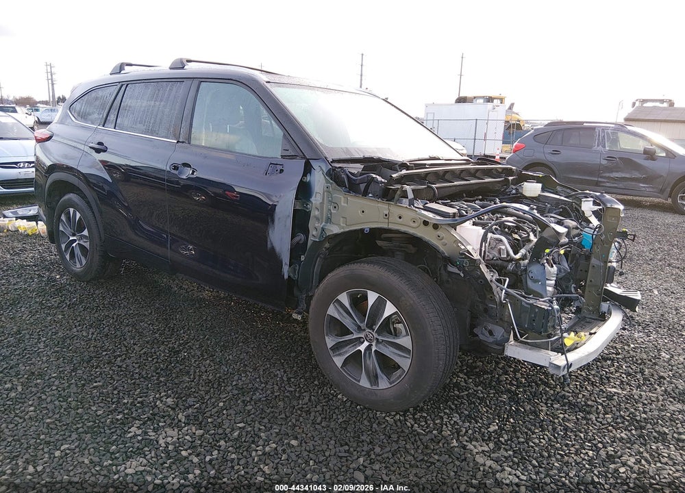 2020 TOYOTA HIGHLANDER XLE VIN: 5TDGZRBH2LS006668