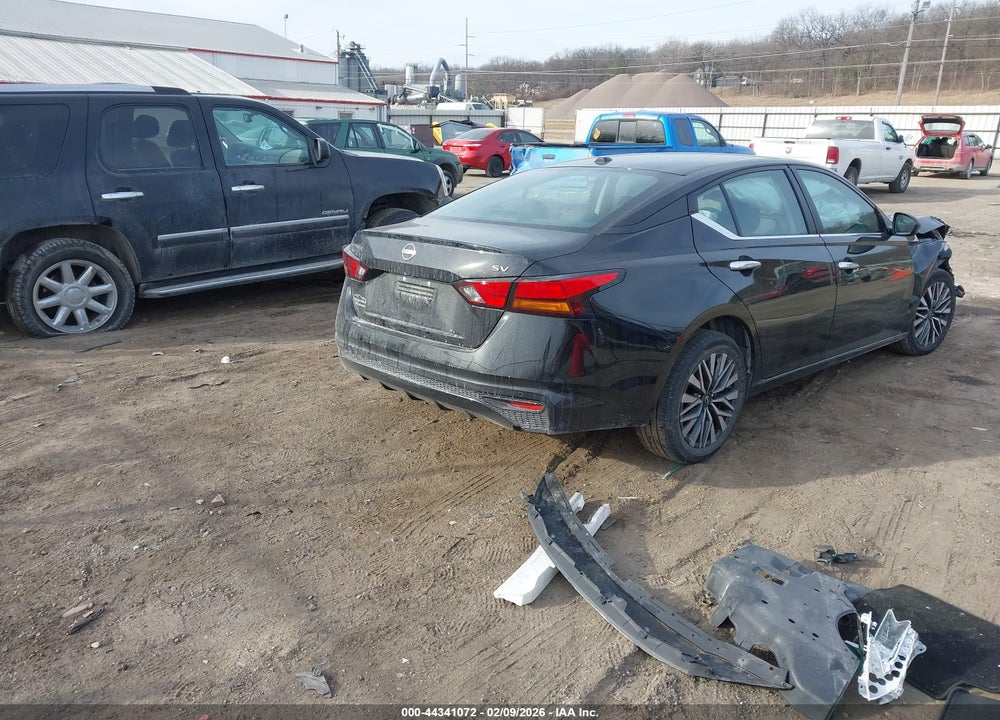 2024 NISSAN ALTIMA SV FWD VIN: 1N4BL4DV8RN386153