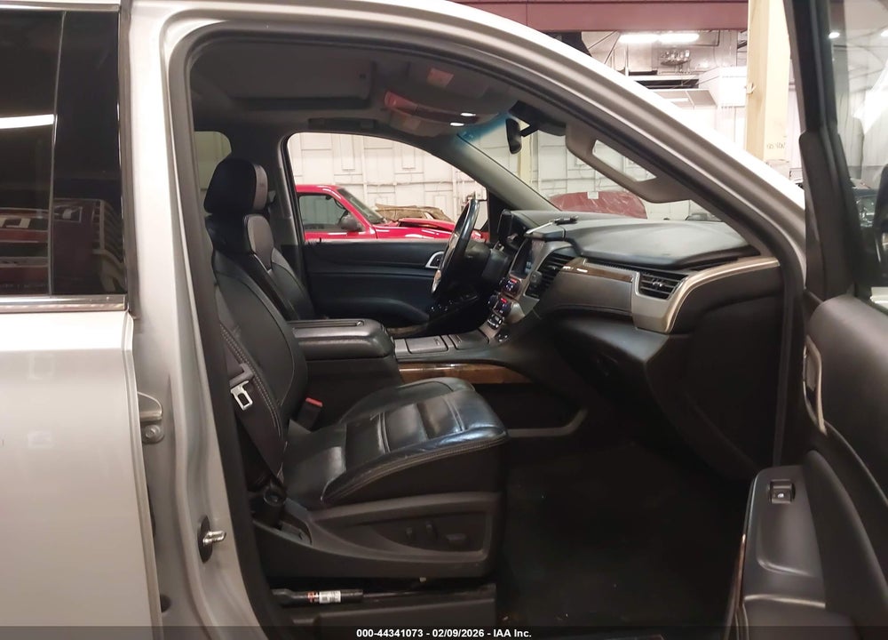 2016 GMC YUKON DENALI VIN: 1GKS2CKJ8GR455814