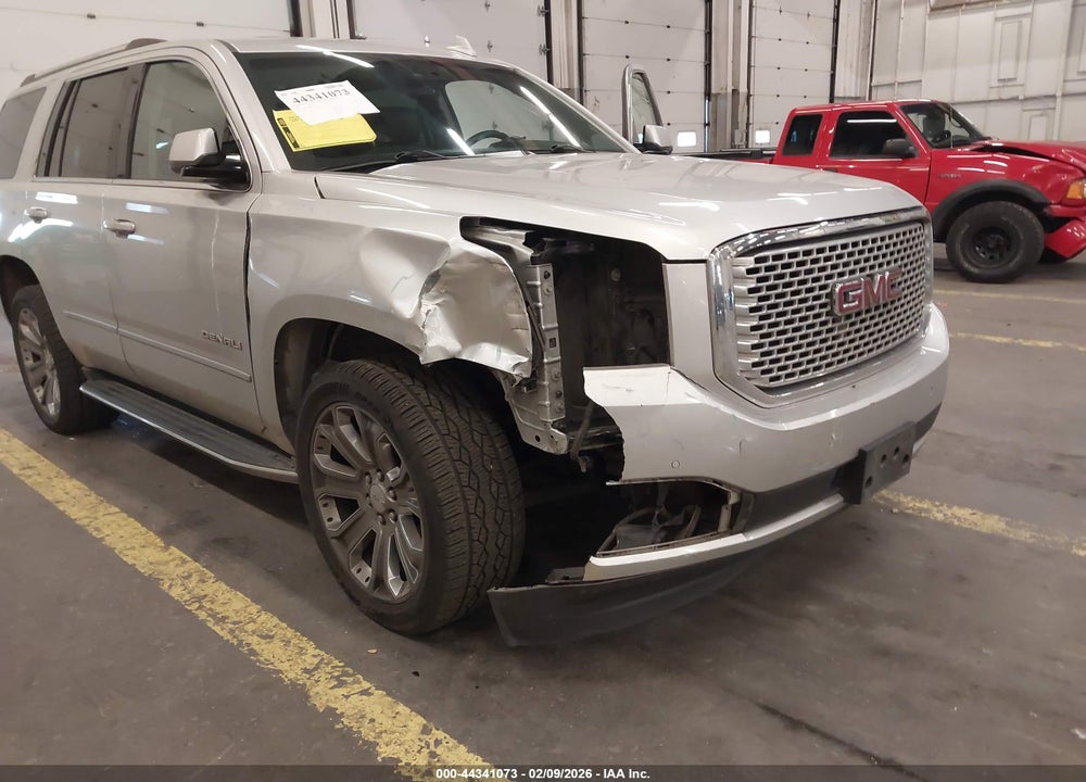 2016 GMC YUKON DENALI VIN: 1GKS2CKJ8GR455814