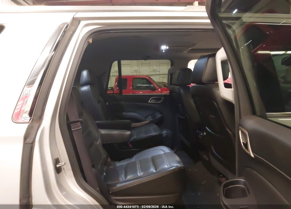 2016 GMC YUKON DENALI VIN: 1GKS2CKJ8GR455814