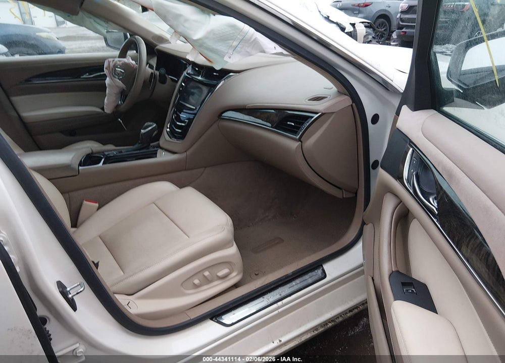 2014 CADILLAC CTS LUXURY VIN: 1G6AX5S32E0142655