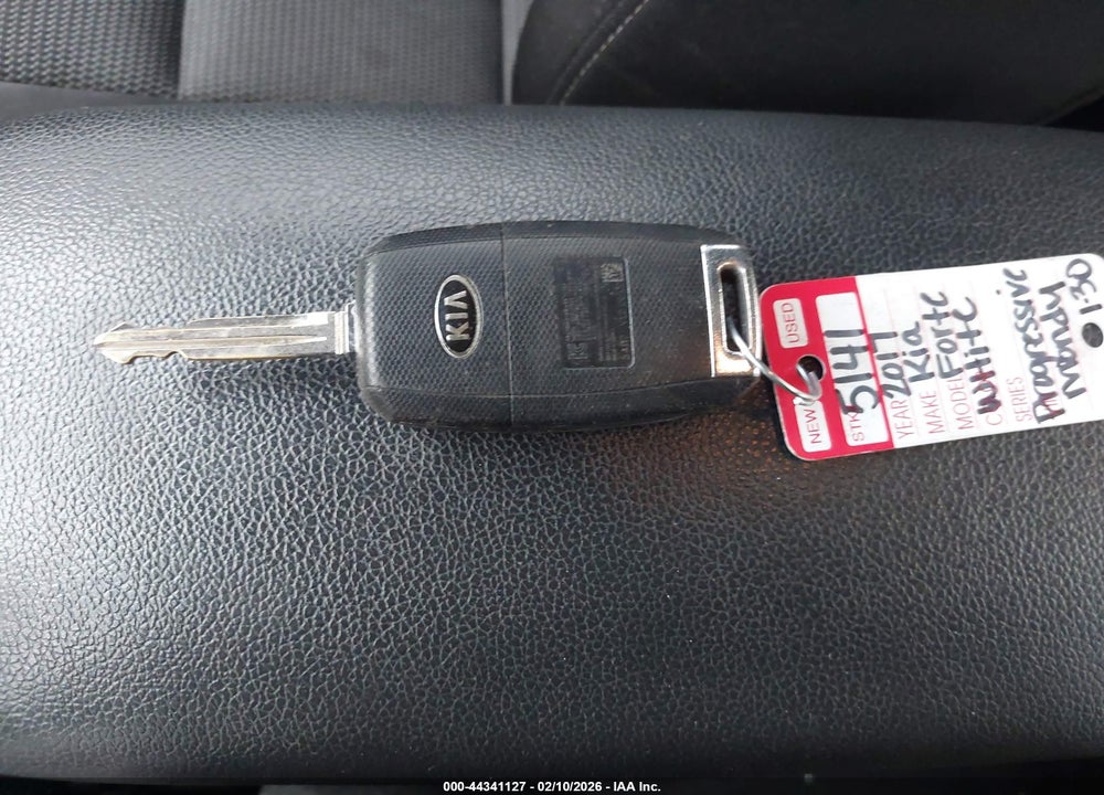 2017 KIA FORTE LX VIN: 3KPFK4A77HE026900