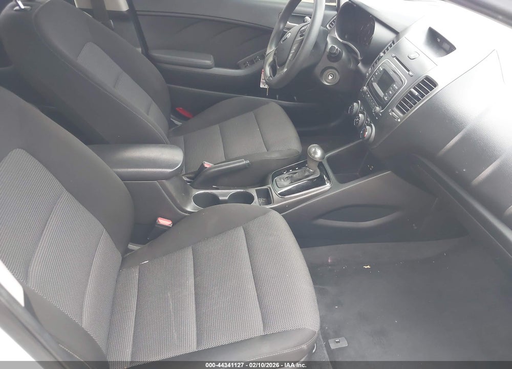 2017 KIA FORTE LX VIN: 3KPFK4A77HE026900