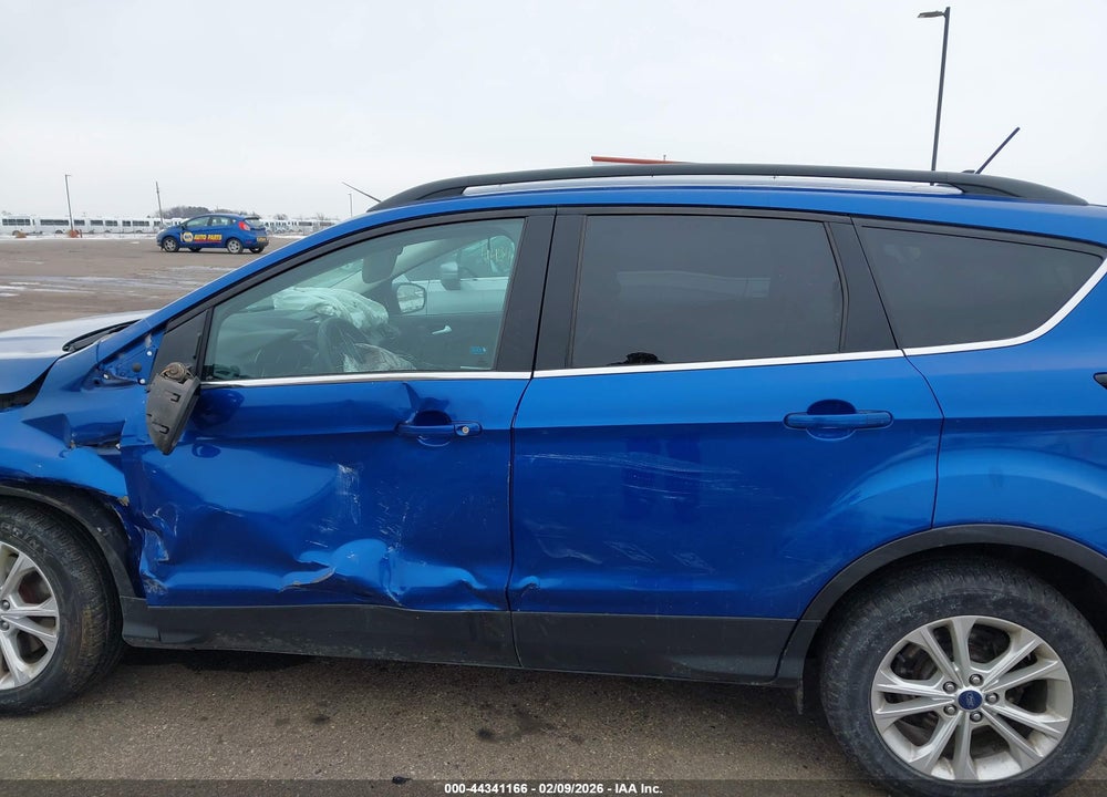 2018 FORD ESCAPE SE VIN: 1FMCU9GD5JUA31099