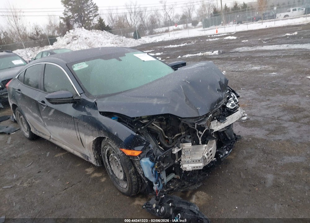 2018 HONDA CIVIC LX VIN: 19XFC2F53JE026679