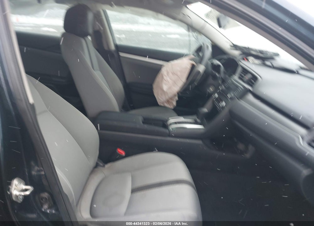 2018 HONDA CIVIC LX VIN: 19XFC2F53JE026679