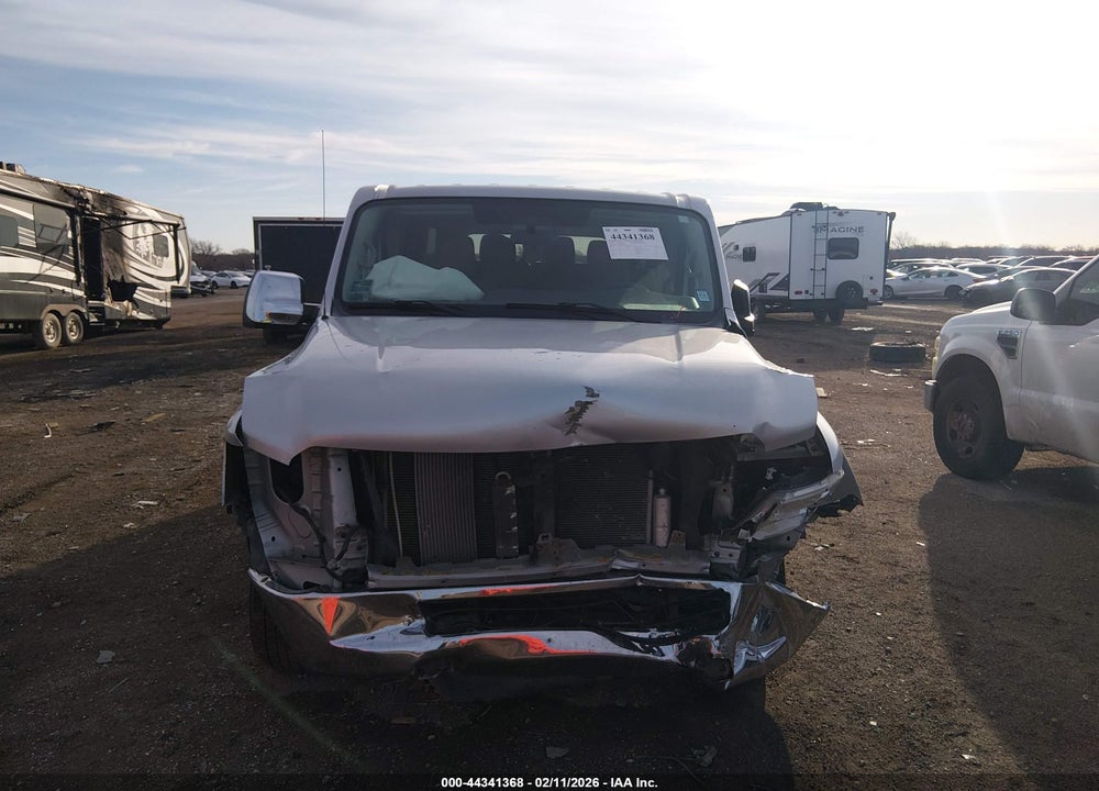 2017 NISSAN NV PASSENGER NV3500 HD SV V6 VIN: 5BZBF0AAXHN850859