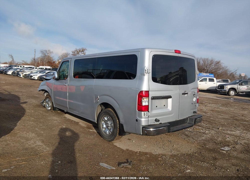 2017 NISSAN NV PASSENGER NV3500 HD SV V6 VIN: 5BZBF0AAXHN850859