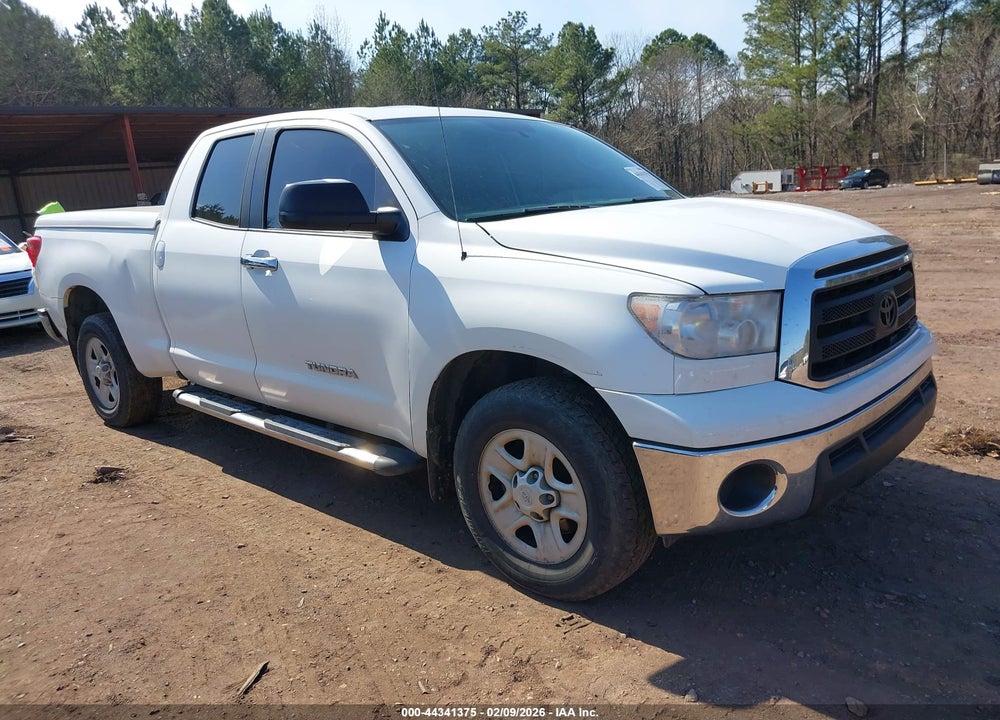 2011 TOYOTA TUNDRA GRADE 4.6L V8 VIN: 5TFRM5F17BX024864
