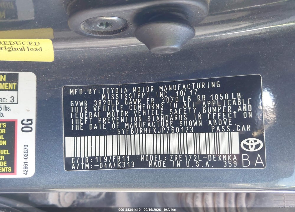 2018 TOYOTA COROLLA LE VIN: 5YFBURHEXJP760123