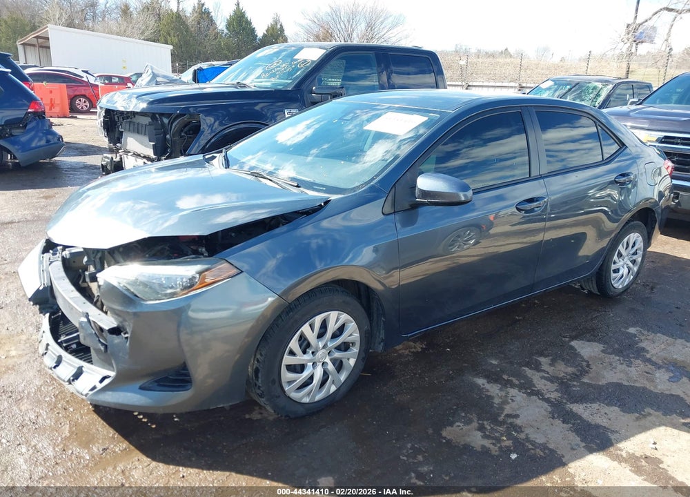 2018 TOYOTA COROLLA LE VIN: 5YFBURHEXJP760123