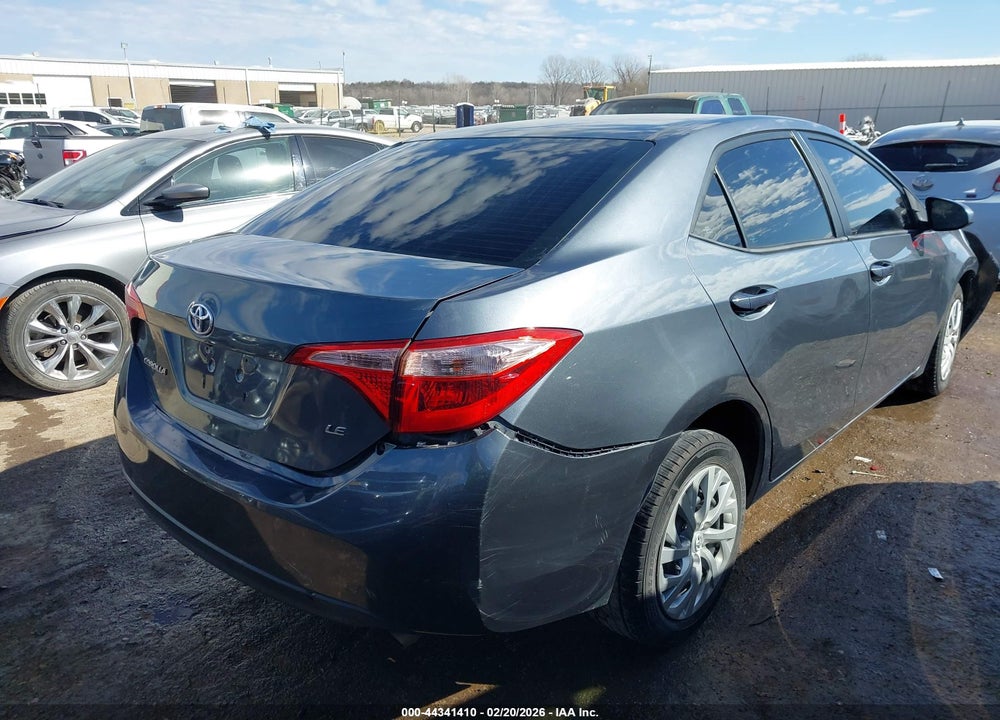 2018 TOYOTA COROLLA LE VIN: 5YFBURHEXJP760123