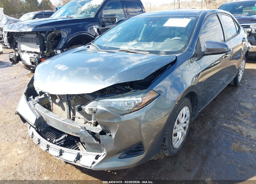 2018 TOYOTA COROLLA LE VIN: 5YFBURHEXJP760123