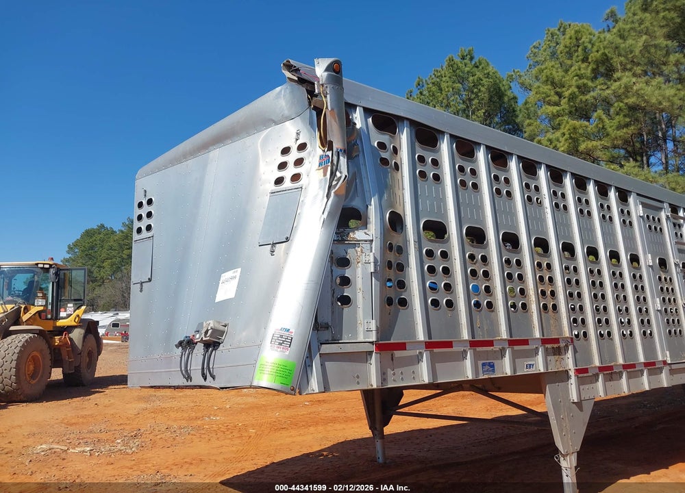 2016 M H EBY TRAILERS LIVESTOCK VIN: 4A2LD5320G3004300