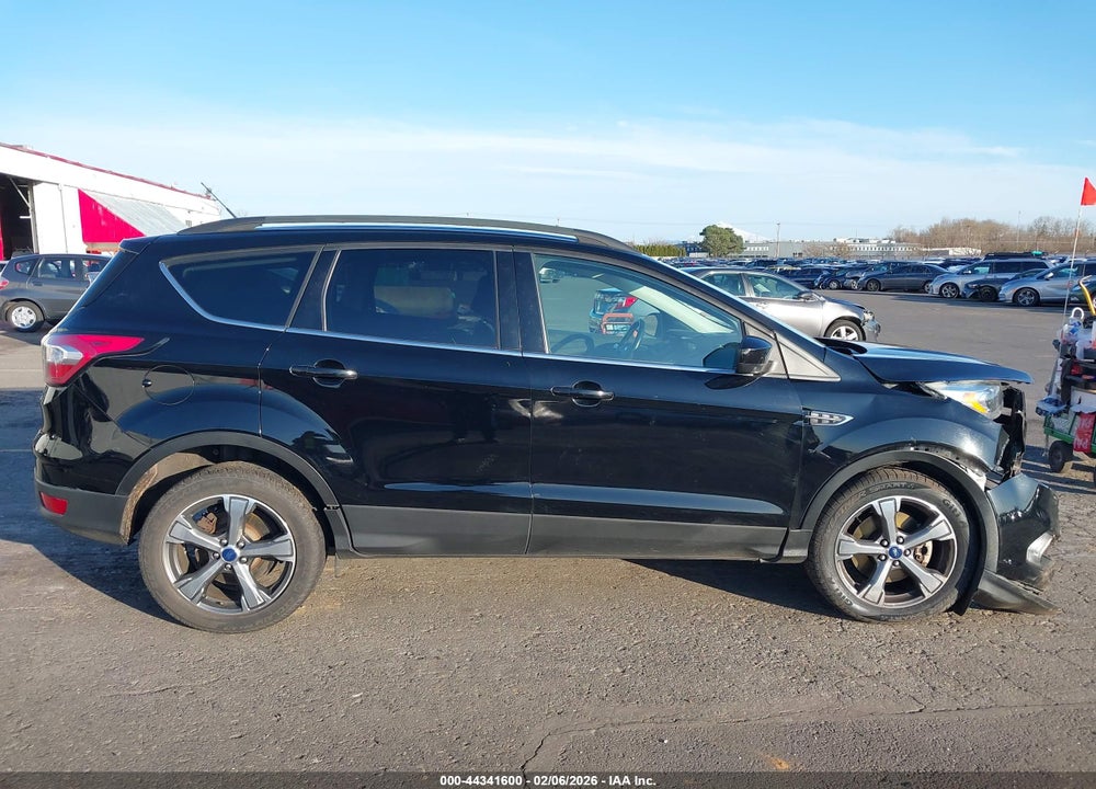2017 FORD ESCAPE SE VIN: 1FMCU9GDXHUC51848