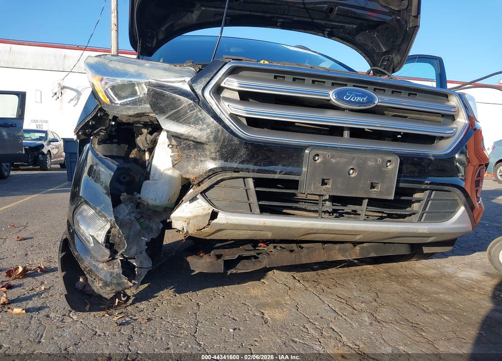 2017 FORD ESCAPE SE VIN: 1FMCU9GDXHUC51848