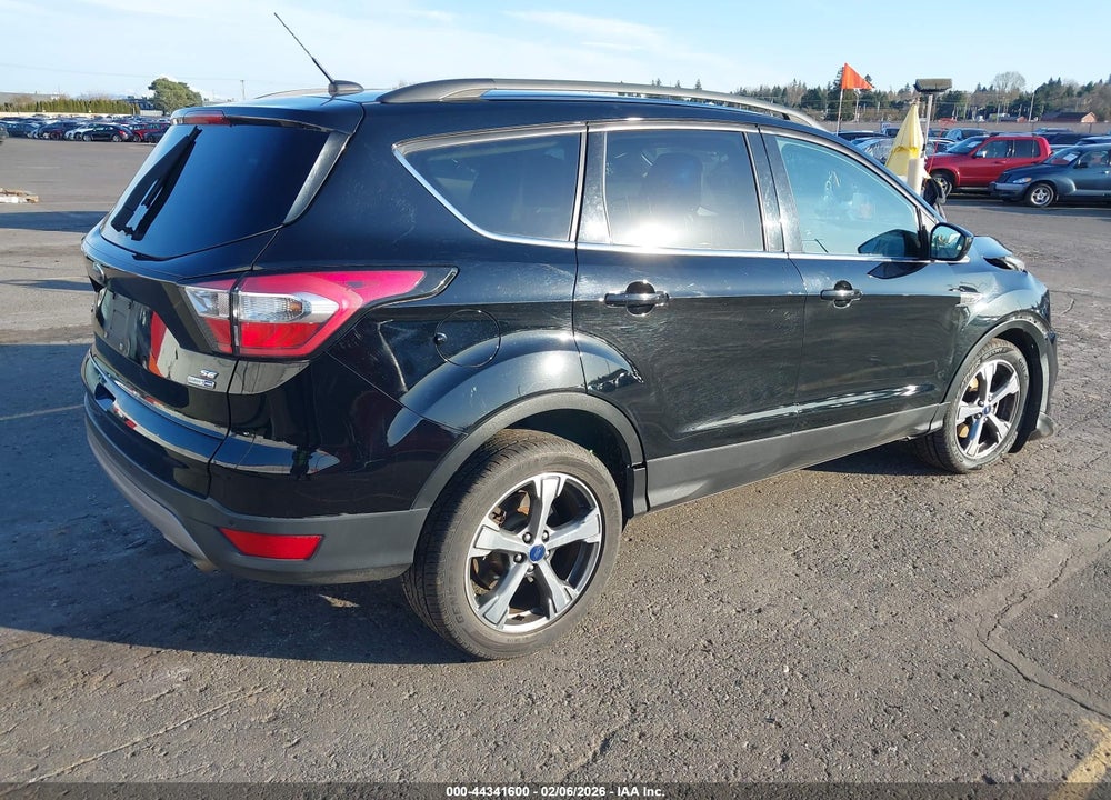 2017 FORD ESCAPE SE VIN: 1FMCU9GDXHUC51848