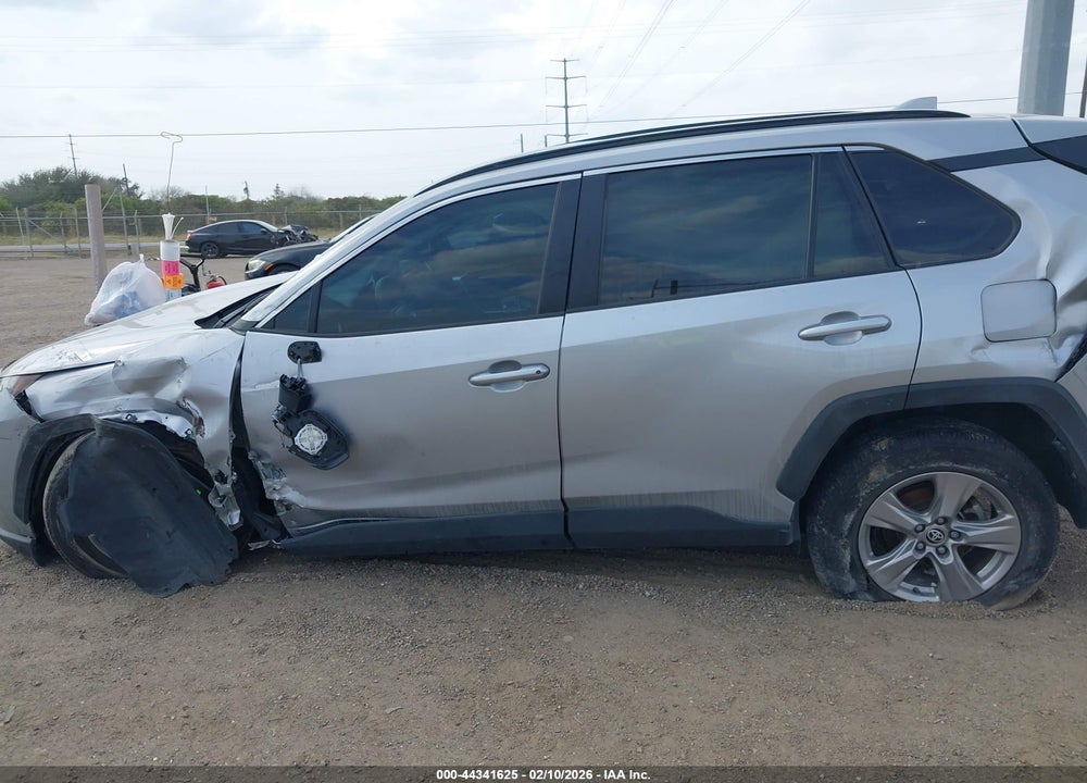 2022 TOYOTA RAV4 XLE VIN: 2T3W1RFV9NW234204