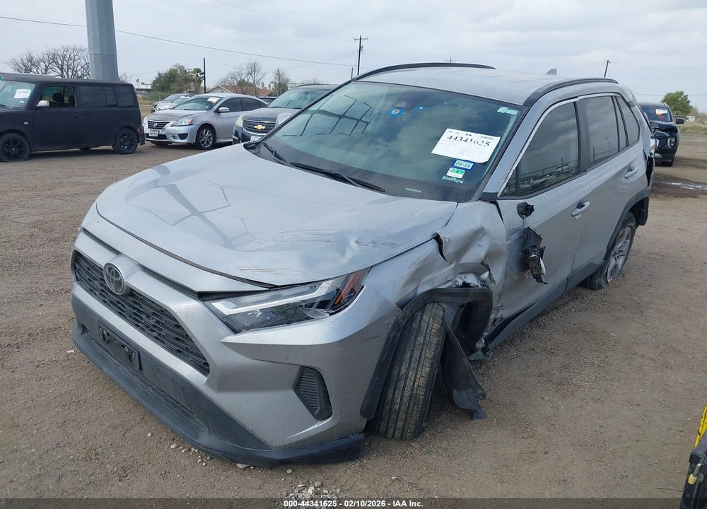 2022 TOYOTA RAV4 XLE VIN: 2T3W1RFV9NW234204