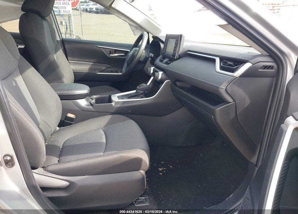2022 TOYOTA RAV4 XLE VIN: 2T3W1RFV9NW234204