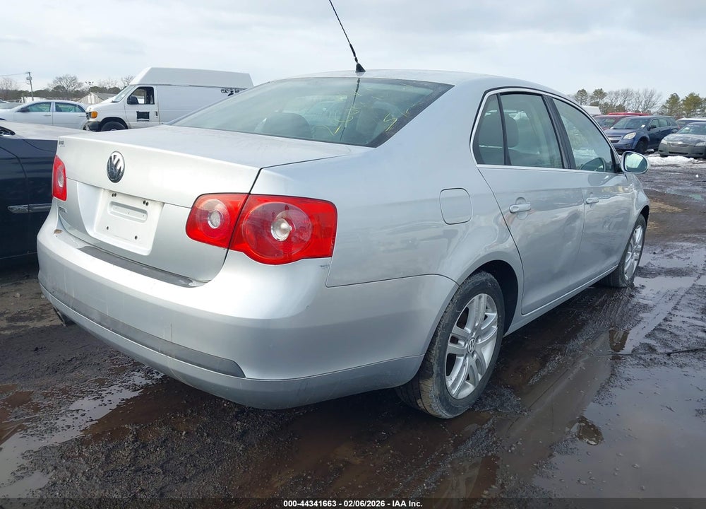 2007 VOLKSWAGEN JETTA WOLFSBURG EDITION VIN: 3VWEF81K57M185136