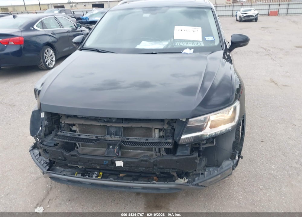 2018 VOLKSWAGEN TIGUAN 2.0T SE/2.0T SEL VIN: 3VV3B7AX0JM178857