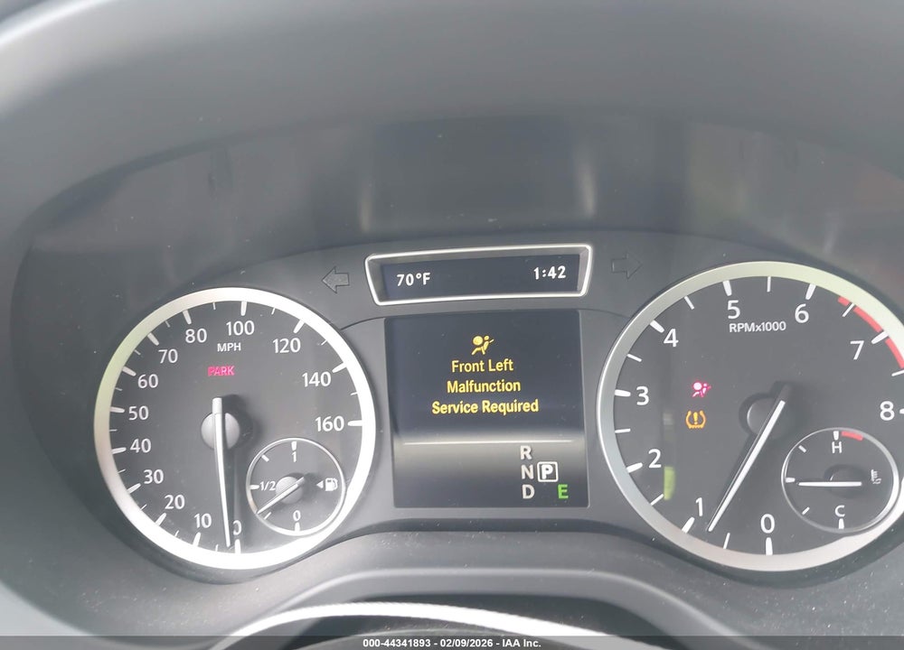 2017 INFINITI QX30 PREMIUM VIN: SJKCH5CR8HA020013