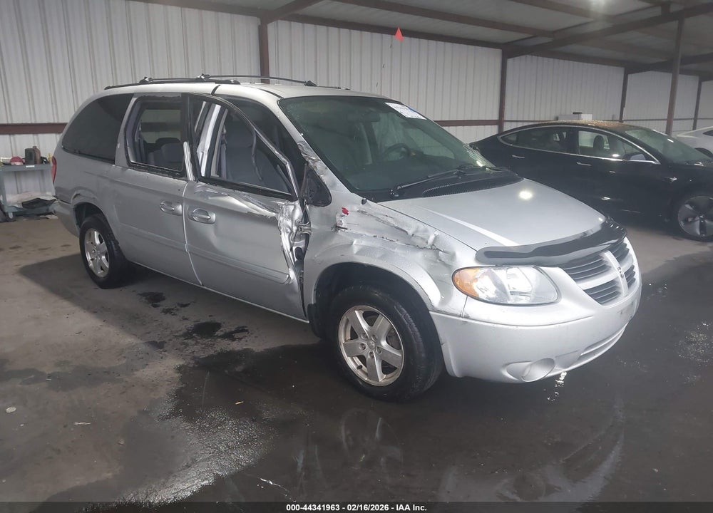 2005 DODGE GRAND CARAVAN SXT VIN: 2D4GP44LX5R193604