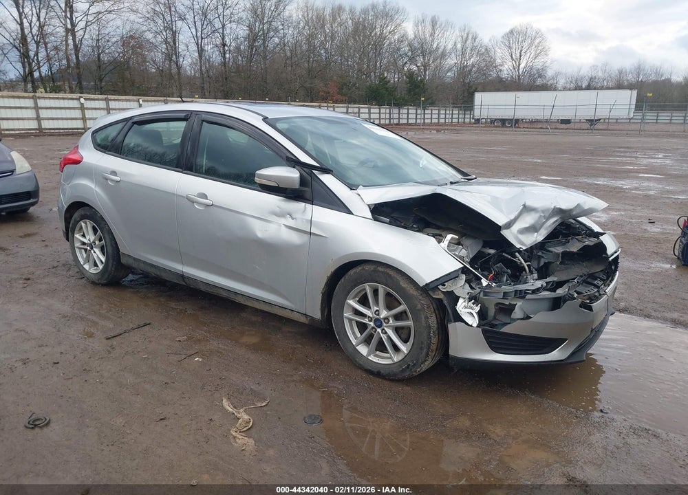 2016 FORD FOCUS SE VIN: 1FADP3K25GL269400